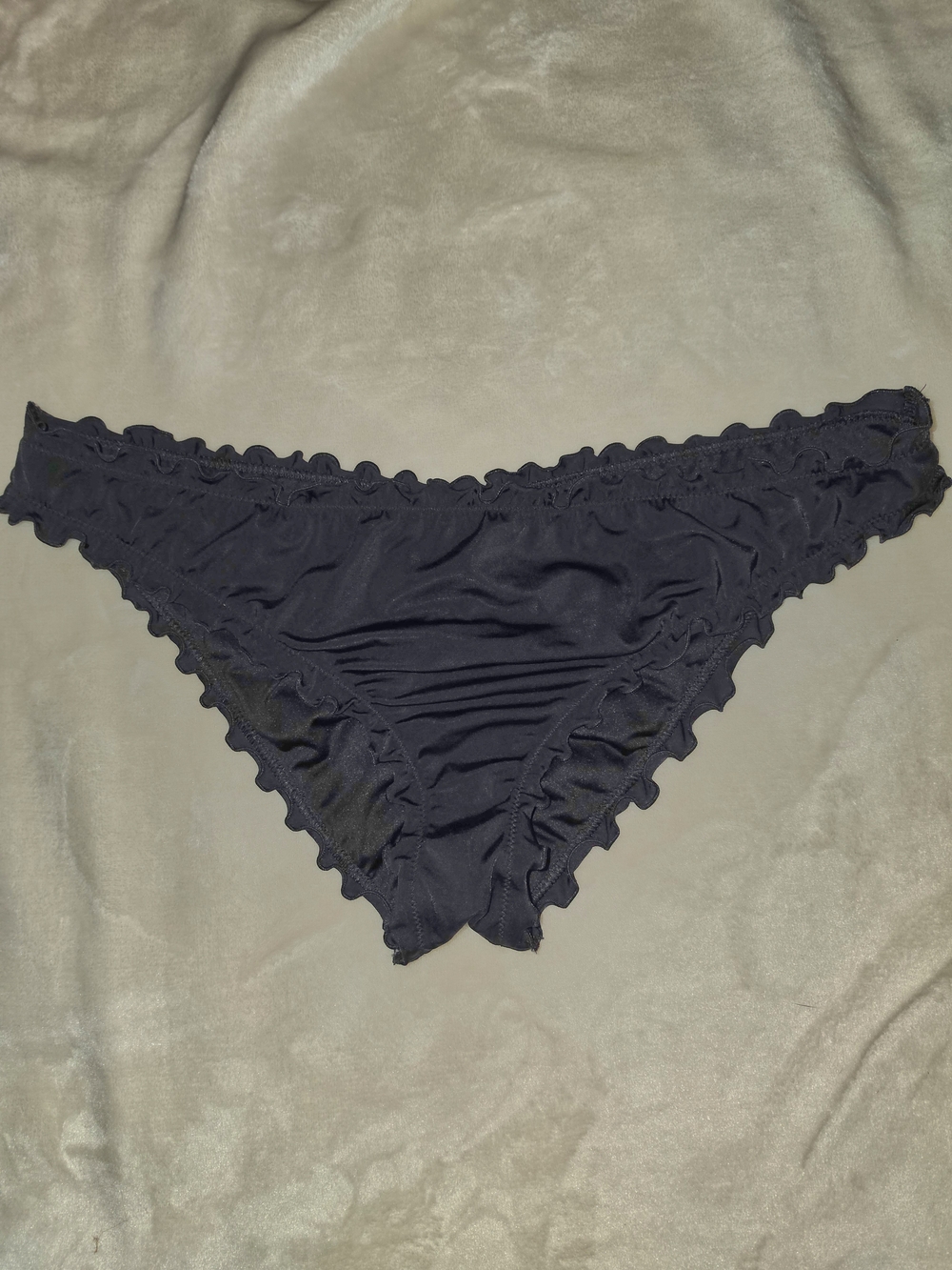 Shade & Shore Black Scalloped Bikini Bottom